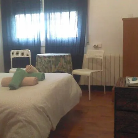 Acogedora En Casa En Desayuno Incluido Gava