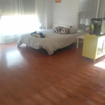 Acogedora En Casa En Desayuno Incluido Gavà